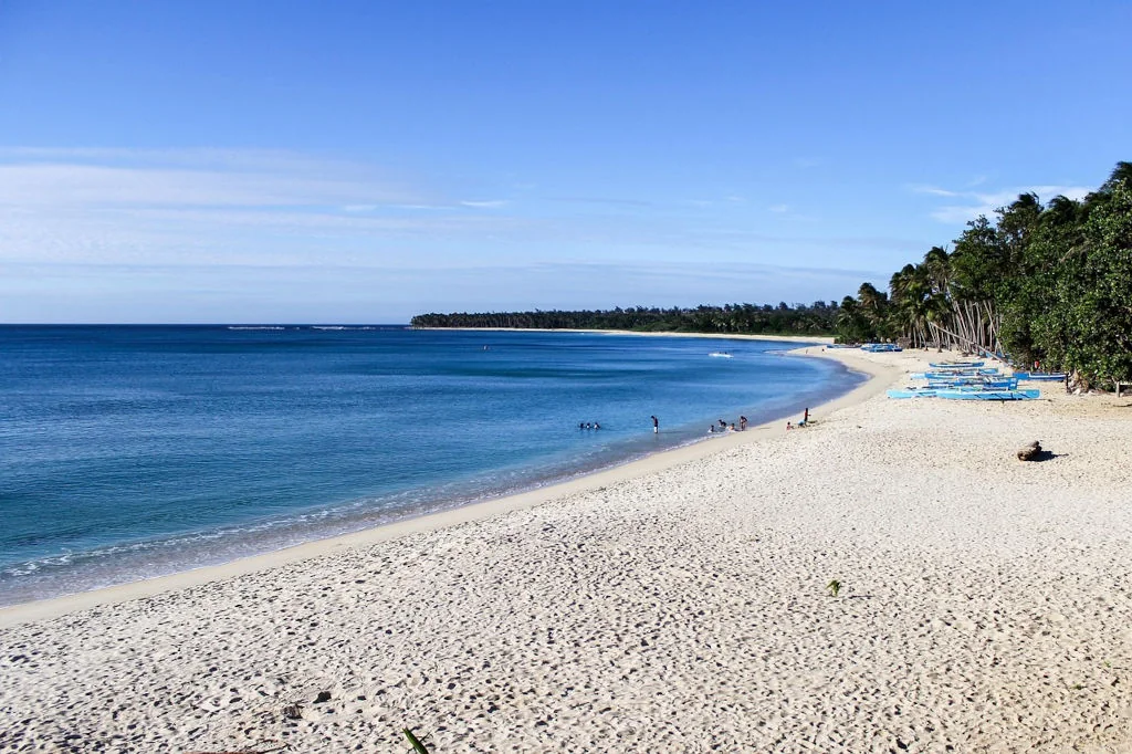 Ilocos travel guide - Pagudpud beach