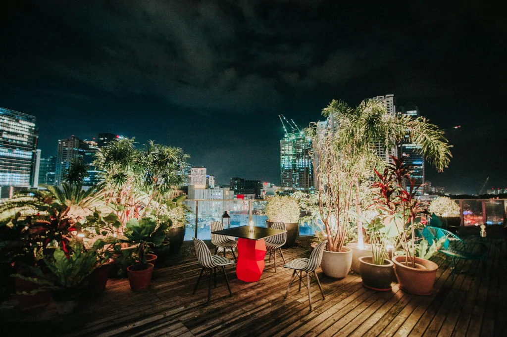 Manila nightlife - Makati rooftop