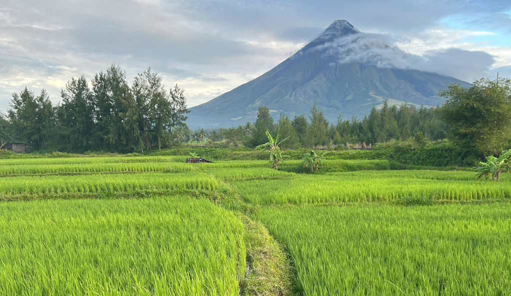 Best Albay Volcano Views: Where to See Majestic Mayon