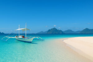 Calm Palawan island-hopping scene in dry season for Philippines weather travel guide