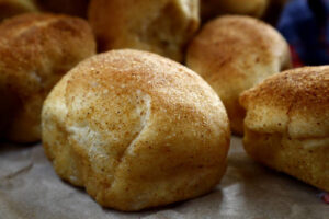 Freshly baked pan de sal