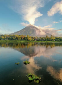 Lakeside Albay volcano views from Sumlang Lake