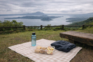 free things to do in Tagaytay budget-friendly picnic