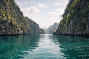 Palawan lagoon scenery on a beginner island-hopping route, island hopping Philippines routes