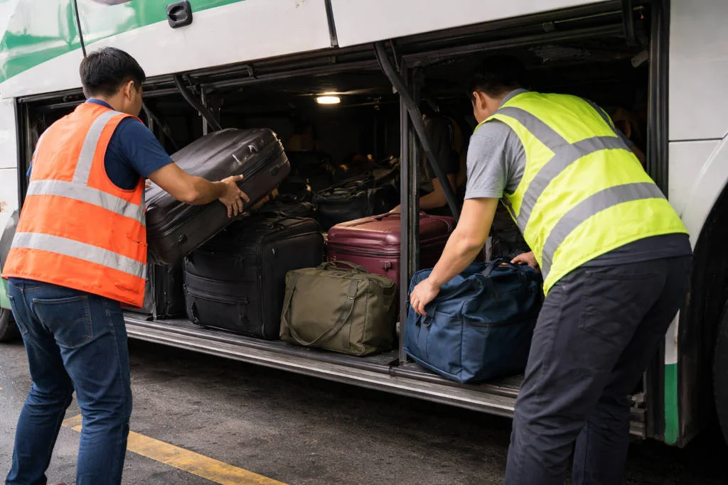 where large luggage goes on manila to la union provincial buses