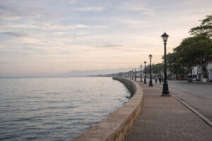 Dumaguete Itinerary 5 Days: Dumaguete City Boulevard Seaside Walk