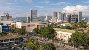 Cebu City skyline and street-level atmosphere for choosing how many days in Cebu City