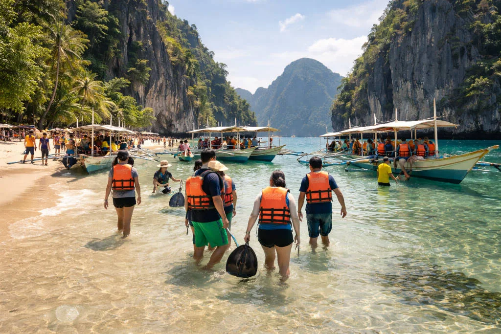 El Nido Tours A B C D joiner boats and crowds during peak season in El Nido