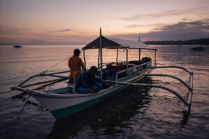 Dawn boat scene in Donsol showing how many days in Sorsogon can revolve around a whale shark day