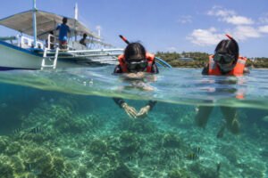 Snorkeling stop during a Boracay island hopping tour