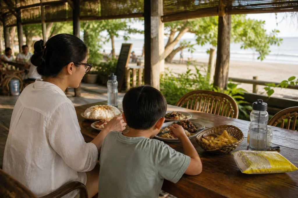 Easy meal stop for La Union with Kids with snacks and bathroom planning in mind