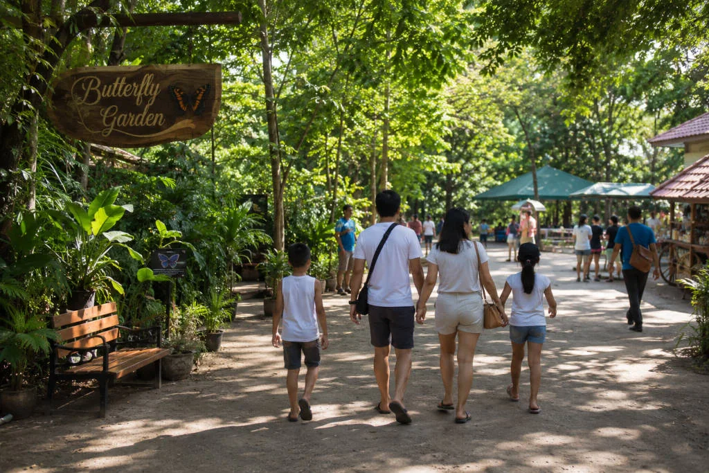 Easy city tour stop in Puerto Princesa with kids