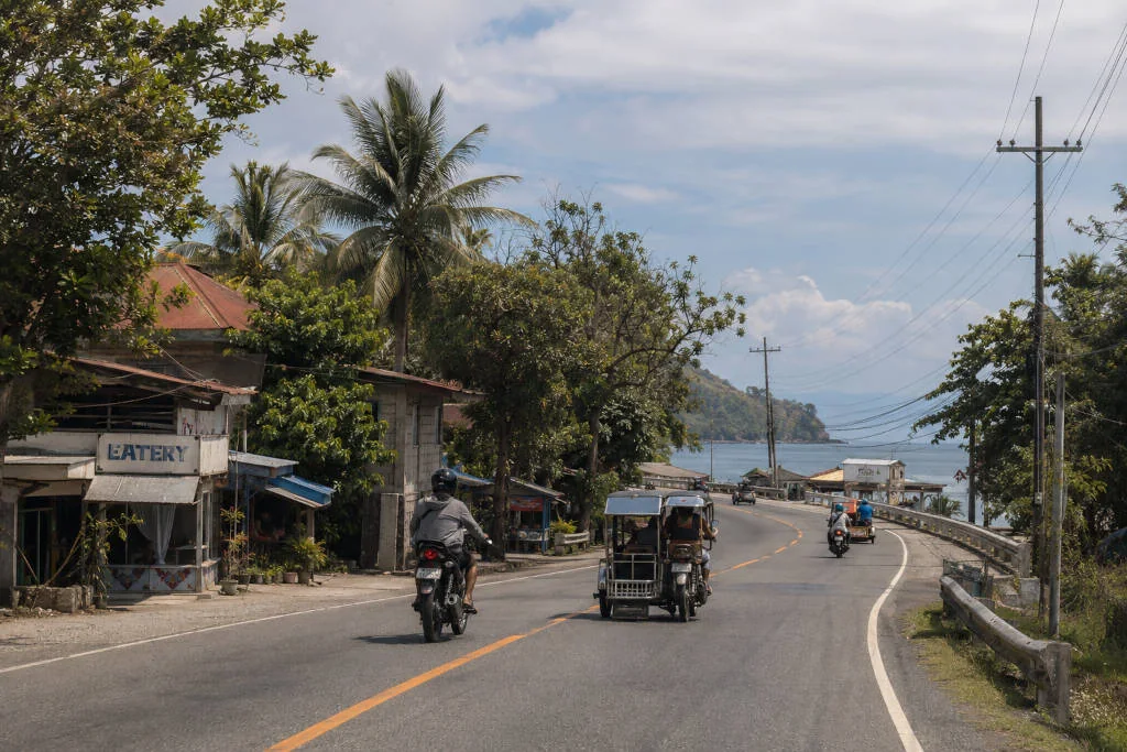 Zambales coastal option for the Manila to Hundred Islands motorcycle route