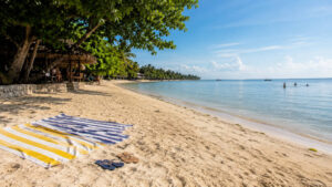 Santa Fe beach morning for Bantayan Island with kids