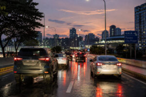 Manila airport traffic on the way from NAIA to Pasay