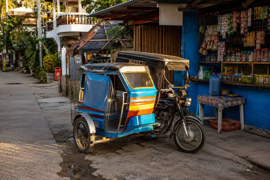Philippines budget travel report tricycle and local transport costs